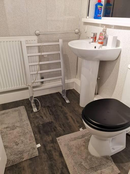 Sommerset - 2 Bedroom House Apartment *