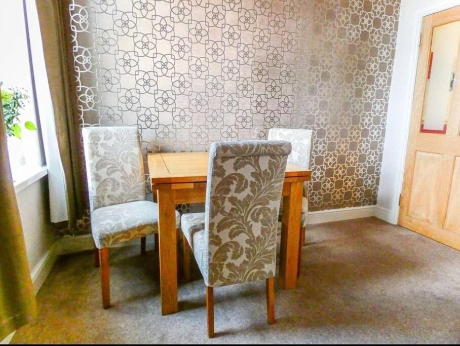 Sommerset - 2 Bedroom House Apartment